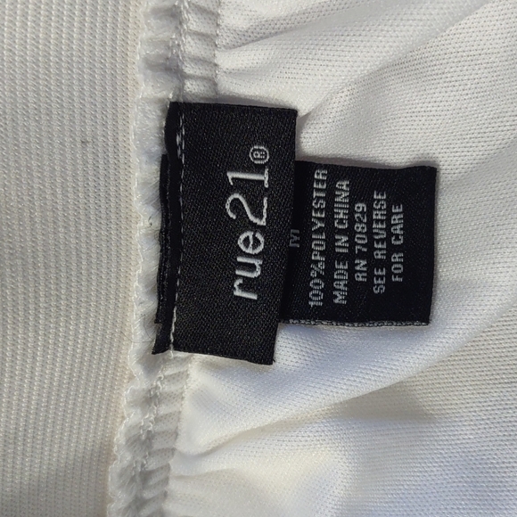 Rue21 | White Tulle Lined Skirt Elastic Waist Sz Medium GUC - Picture 3 of 4